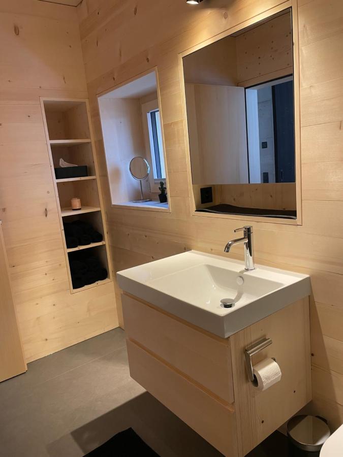 Mondholz Ferienwohnung أندرمات المظهر الخارجي الصورة