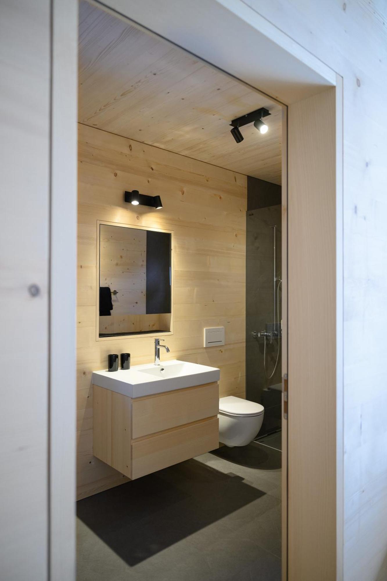 Mondholz Ferienwohnung أندرمات المظهر الخارجي الصورة